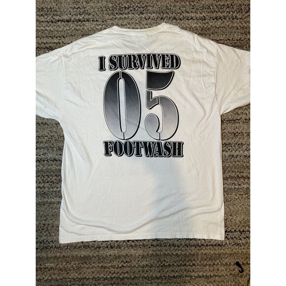 Vintage I Survived 2005 Footwash T Shirt FUBU Fat Albert Hanes Heavyweight Sz XL - Picture 4 of 5